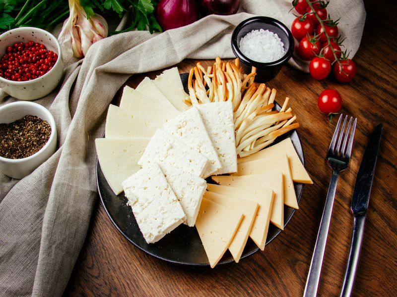 Ассорти из кавказских сыров