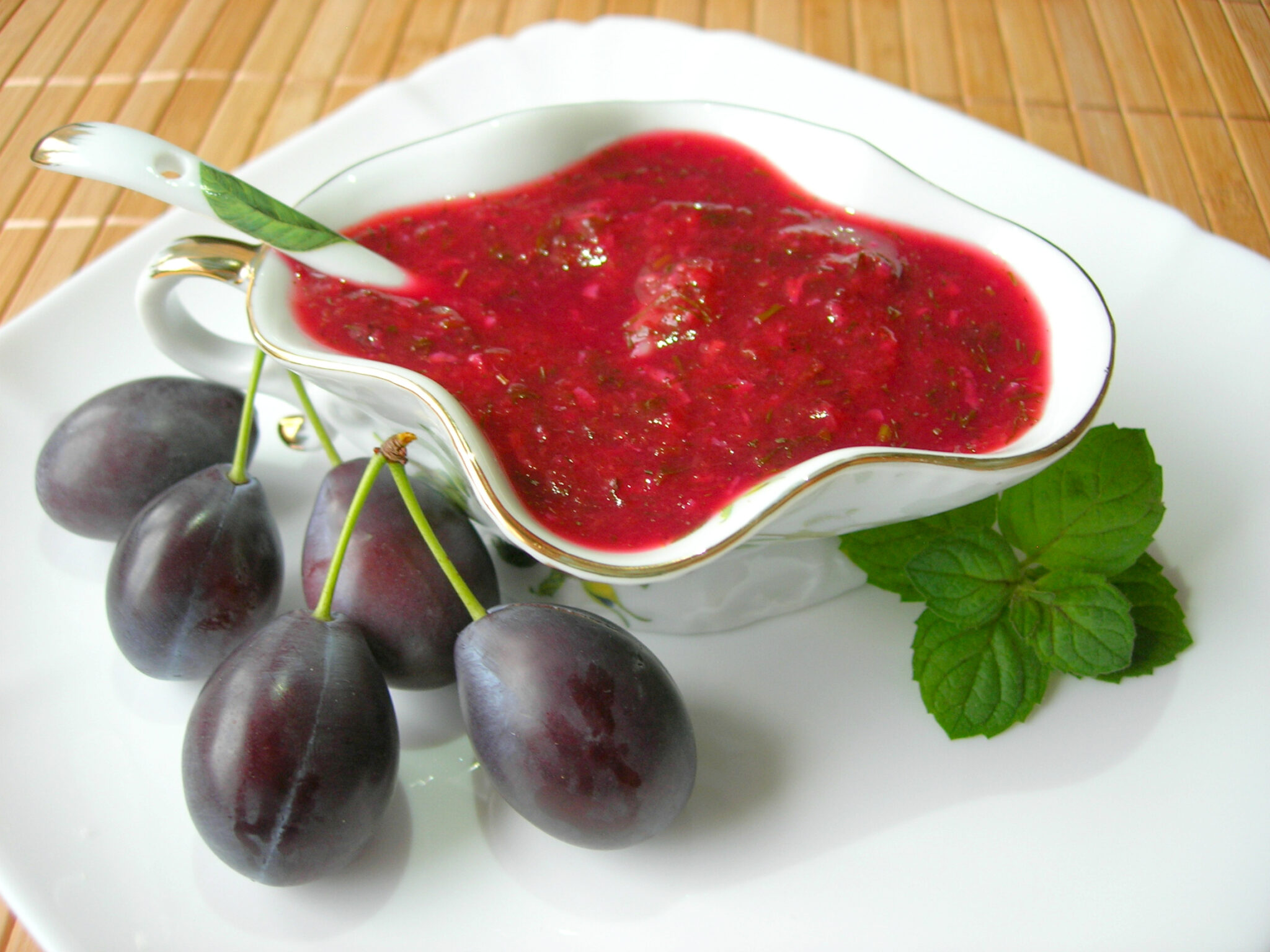 Соус ткемали